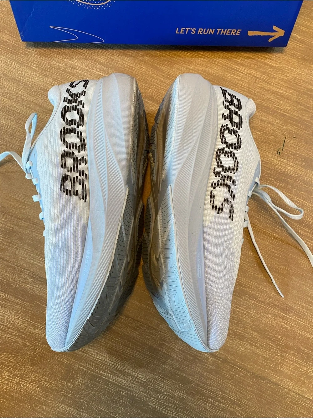 Brooks Ghost Amp Men’s Size 11